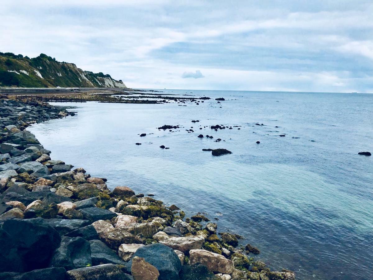Southgrove View, Family Ventnor